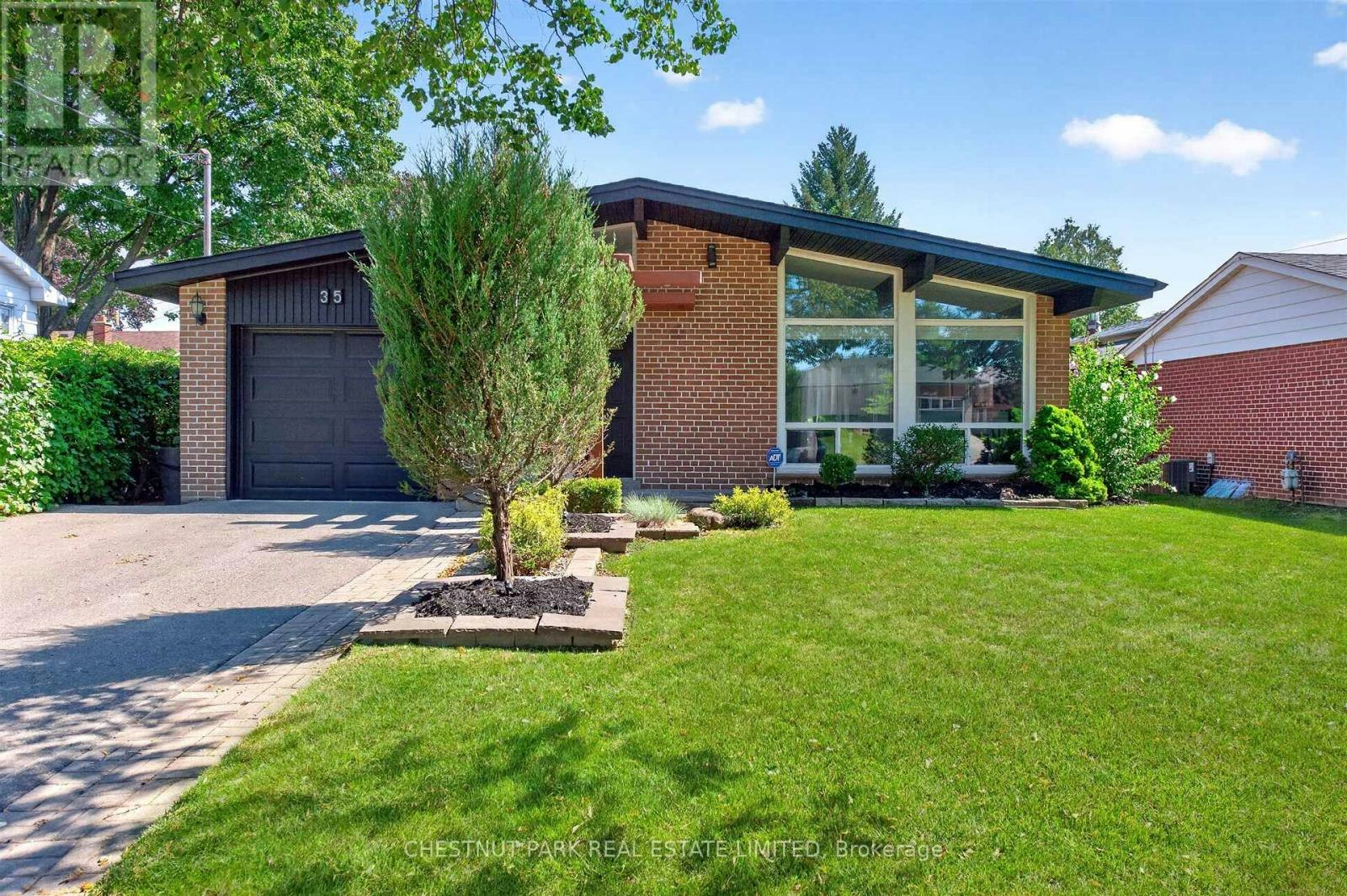35 Birchard Street, Toronto, ON, M1T 1Z3