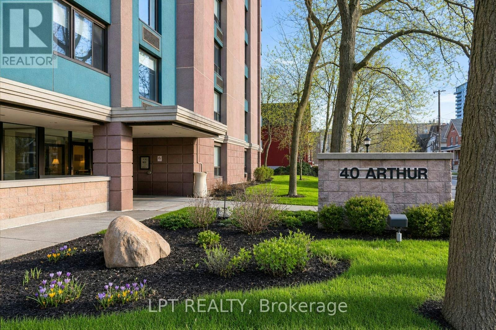 703-40 Arthur Street, Ottawa, ON, K1R 7T5