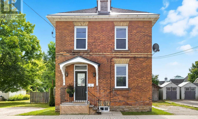 22 Isabella Street