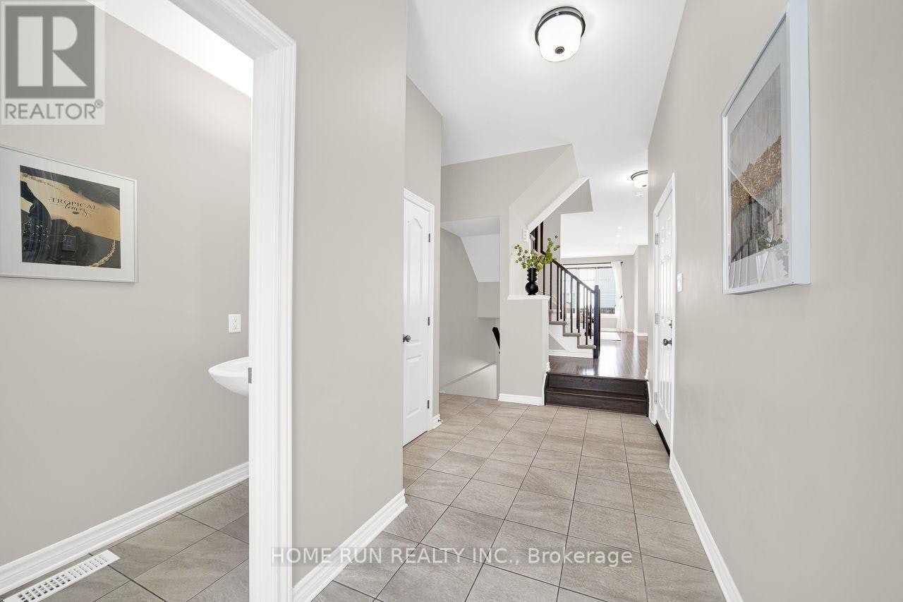 261 Brambling Way, Ottawa, ON, K2J 0E4 - 2