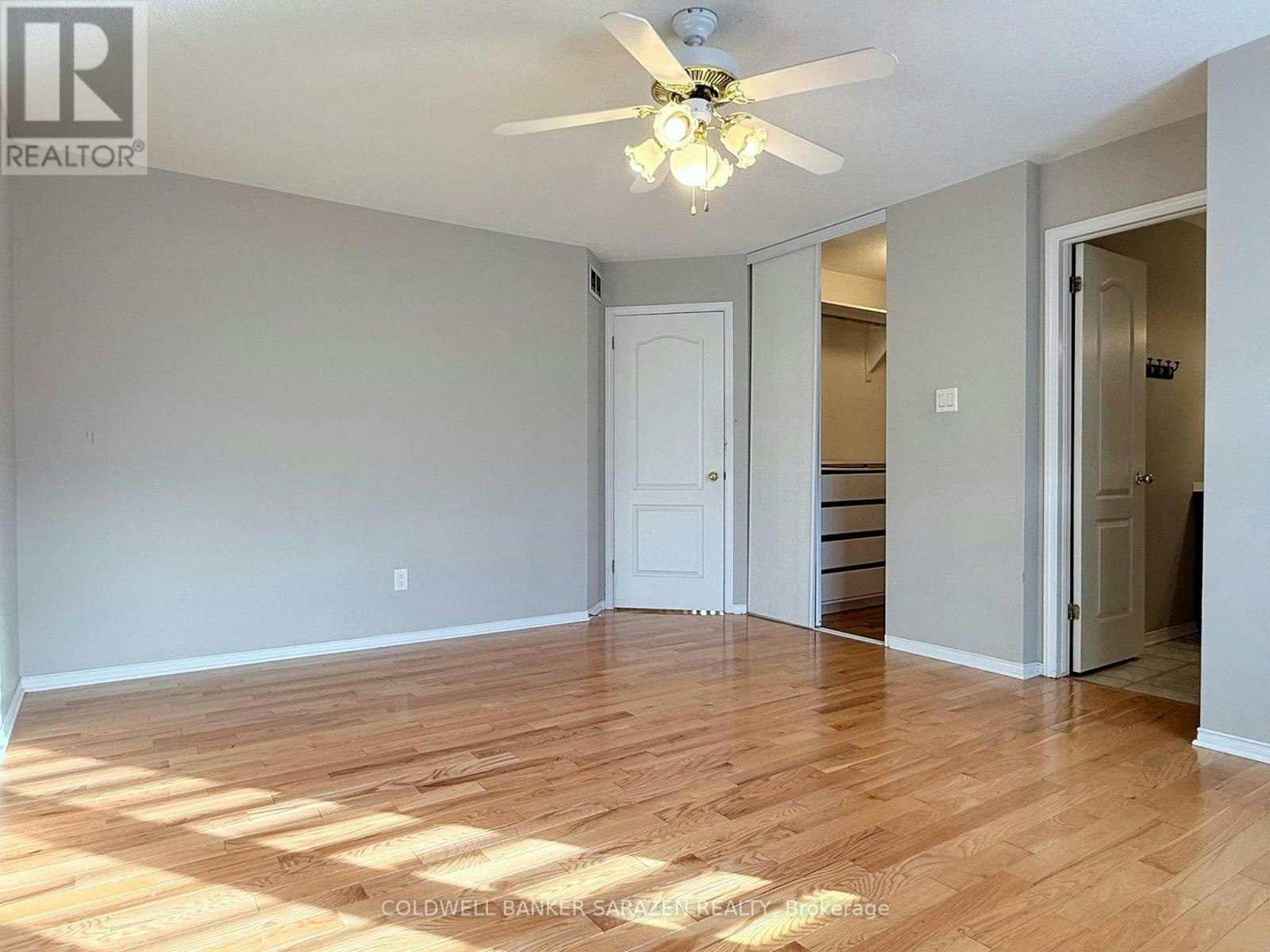 20 Whithorn Avenue, Ottawa, ON, K2K 3B2 - 20