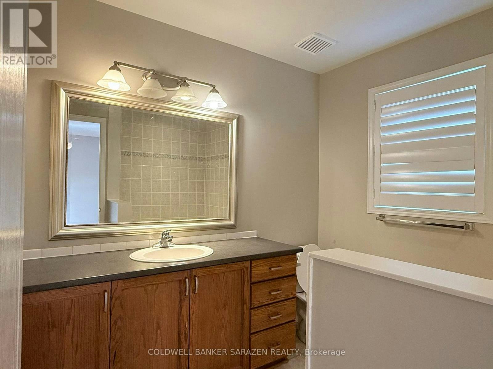 20 Whithorn Avenue, Ottawa, ON, K2K 3B2 - 23