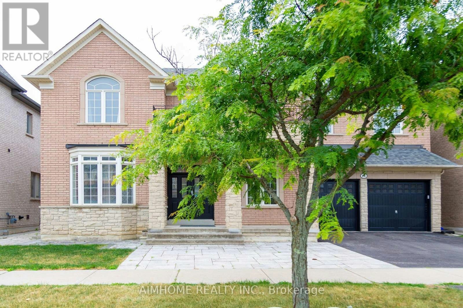 11 Alpaca Drive, Richmond Hill, ON, L4E 0E6