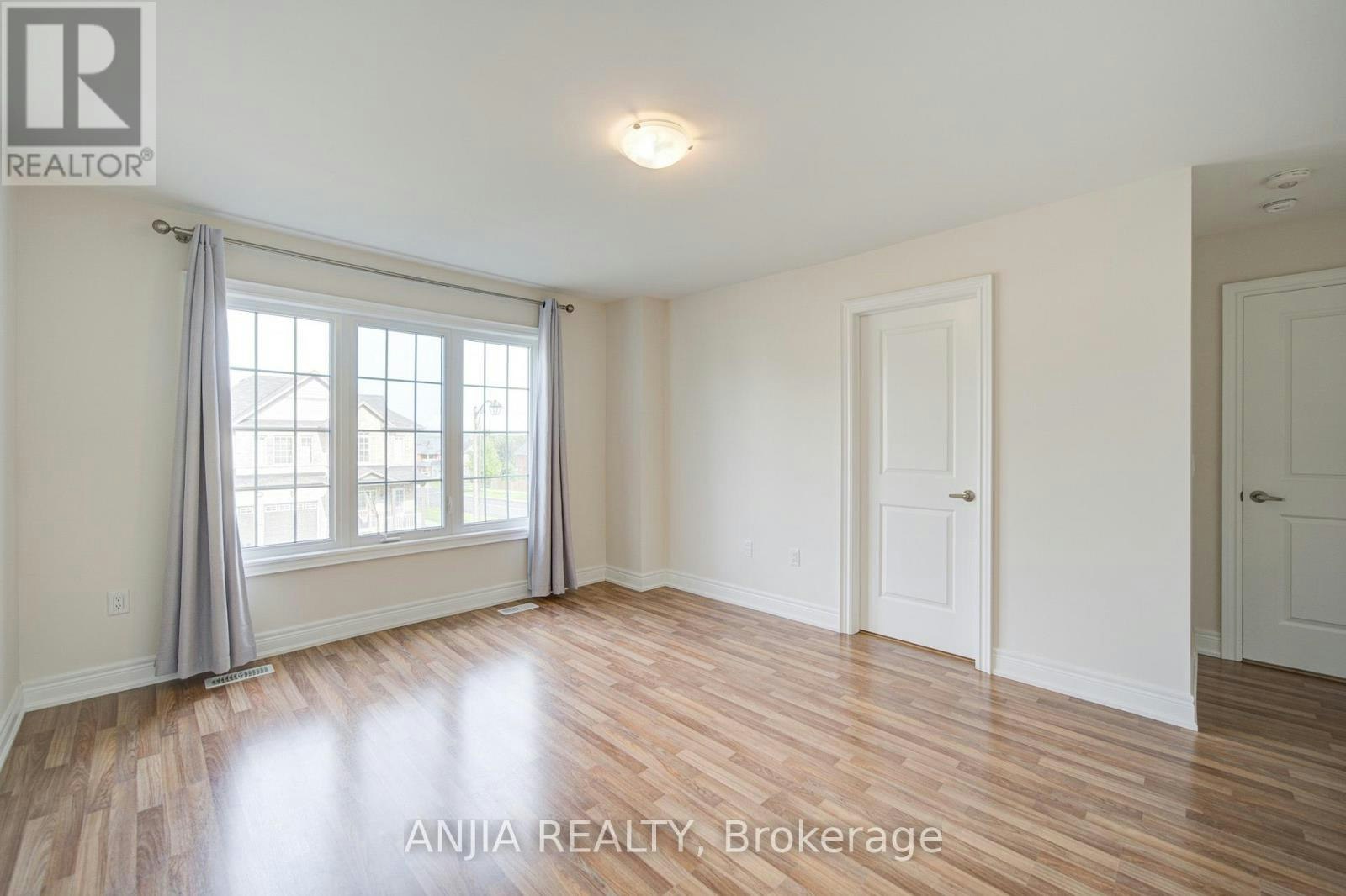 2 Conchita Street, Georgina, ON, L4P 0H4 - 44