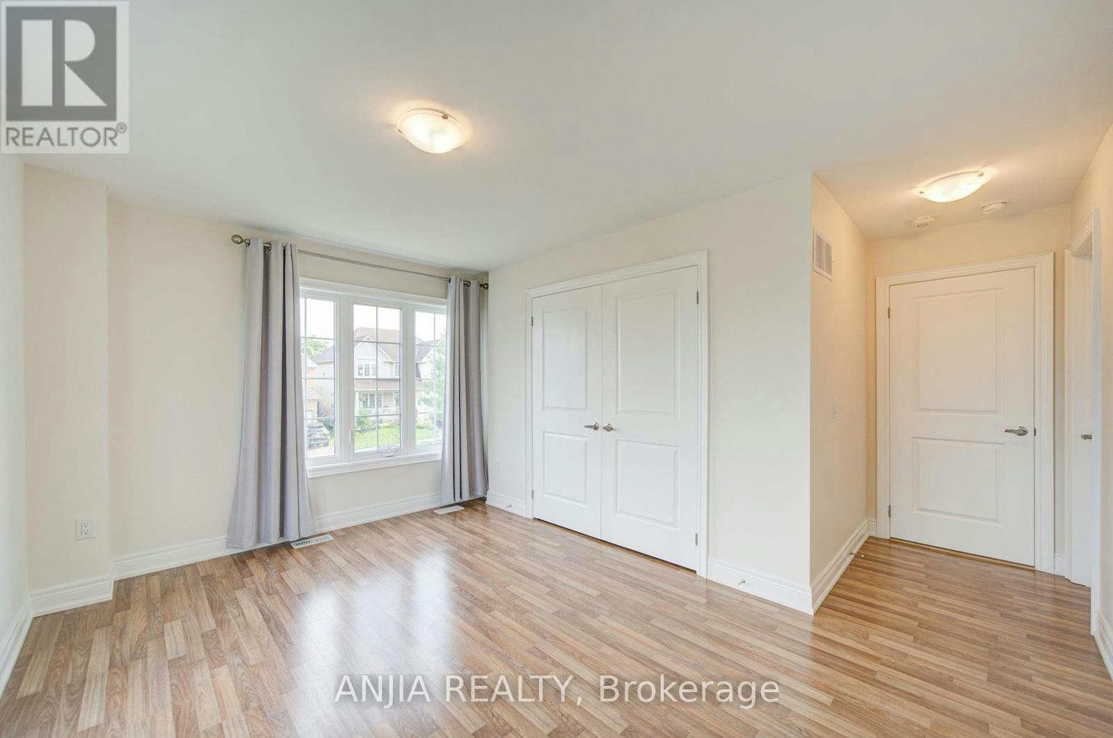 2 Conchita Street, Georgina, ON, L4P 0H4 - 38