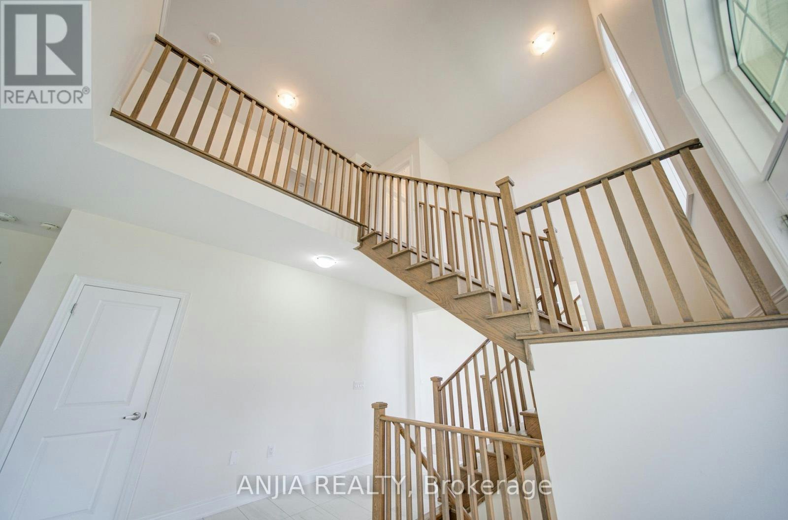 2 Conchita Street, Georgina, ON, L4P 0H4 - 25