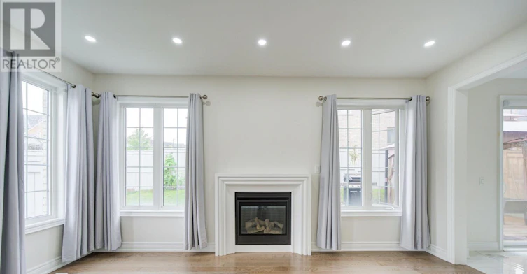 2 Conchita Street, Georgina, ON, L4P 0H4 - 12
