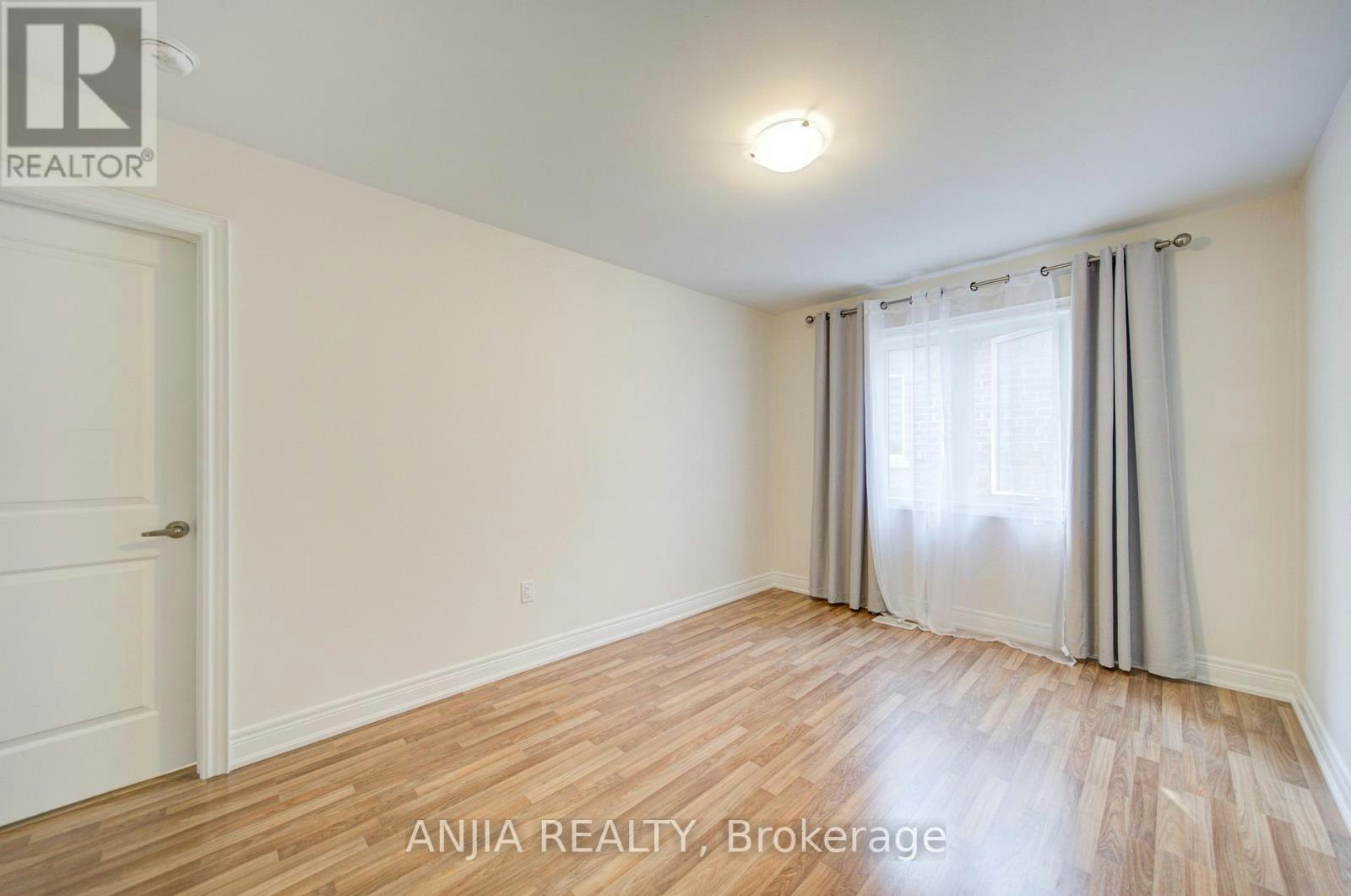 2 Conchita Street, Georgina, ON, L4P 0H4 - 45