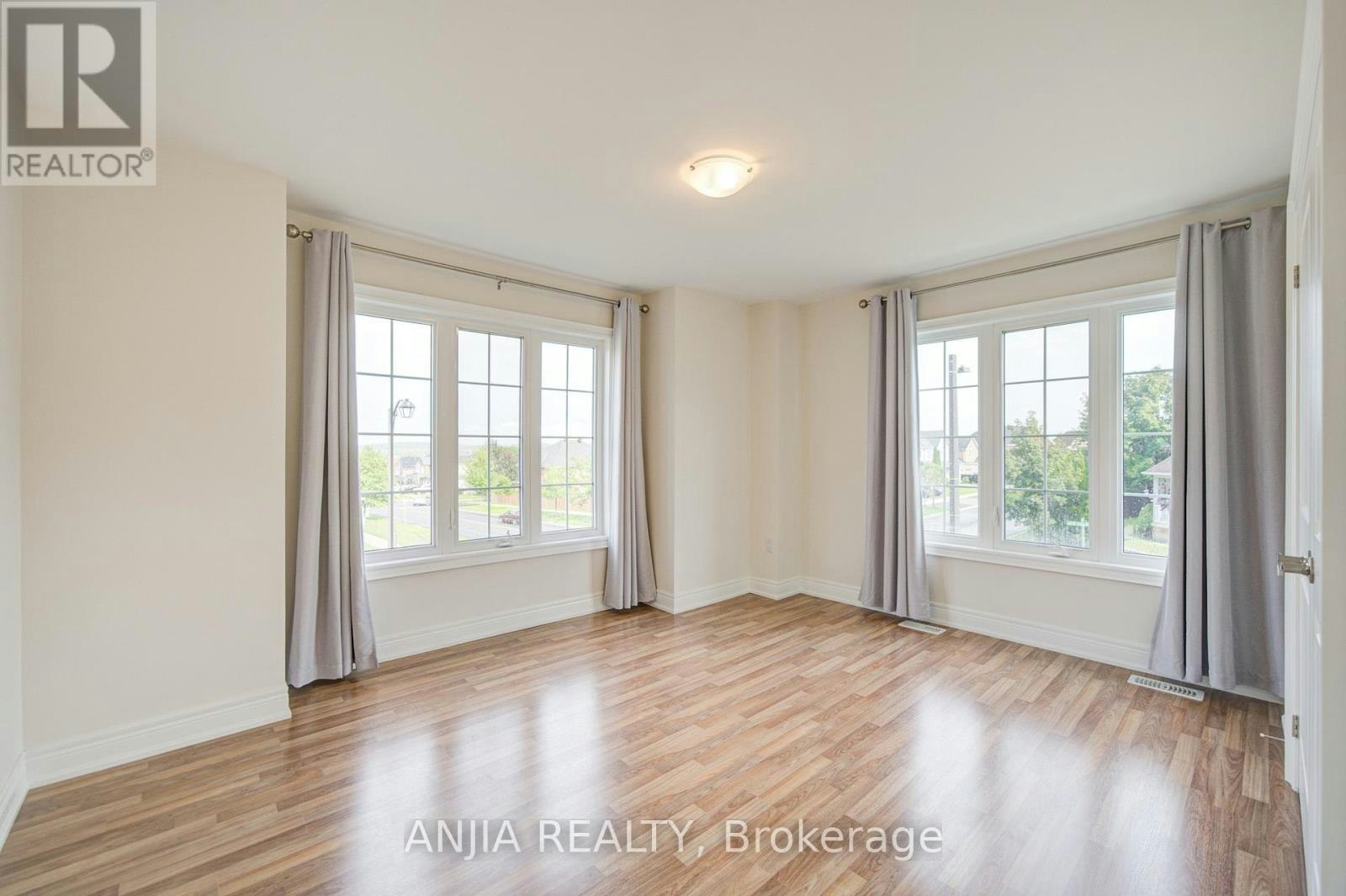 2 Conchita Street, Georgina, ON, L4P 0H4 - 37
