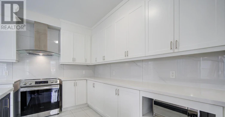 2 Conchita Street, Georgina, ON, L4P 0H4 - 18