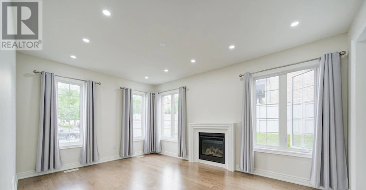 2 Conchita Street, Georgina, ON, L4P 0H4 - 11