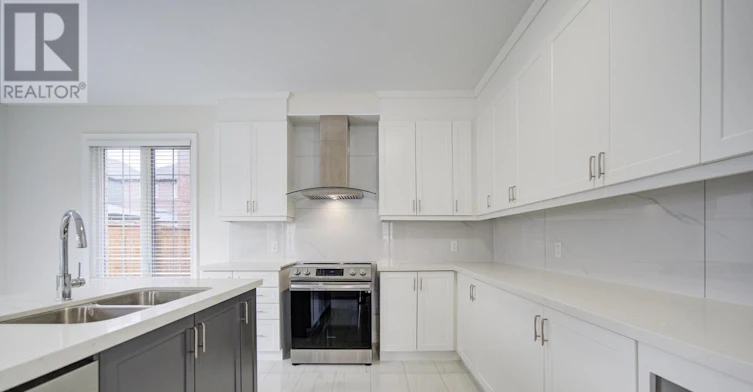 2 Conchita Street, Georgina, ON, L4P 0H4 - 19