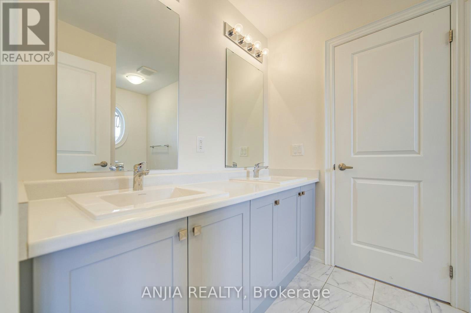 2 Conchita Street, Georgina, ON, L4P 0H4 - 39