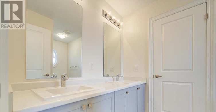 2 Conchita Street, Georgina, ON, L4P 0H4 - 39