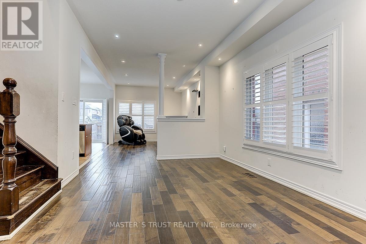 12 Glenbar Gardens, Markham, ON, L3R 2L6 - 5
