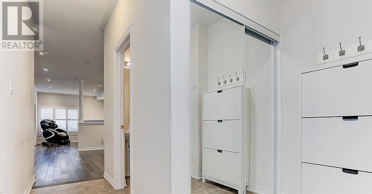 12 Glenbar Gardens, Markham, ON, L3R 2L6 - 4