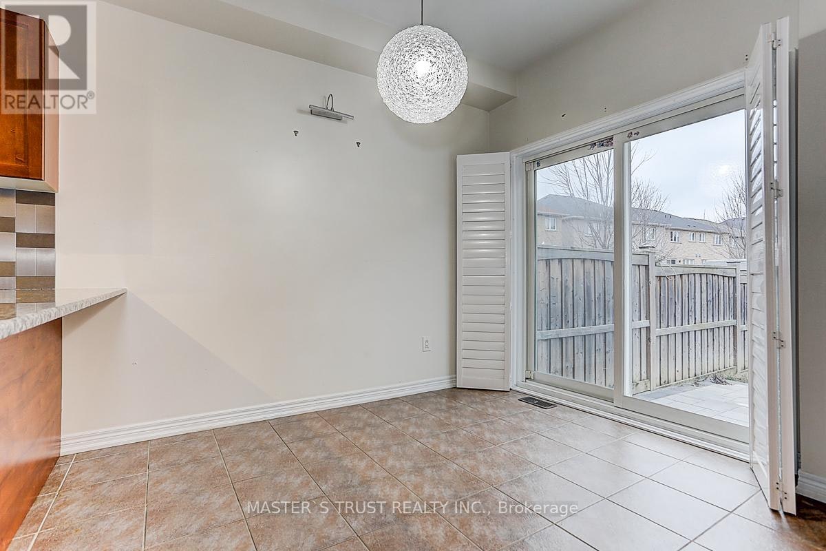 12 Glenbar Gardens, Markham, ON, L3R 2L6 - 11