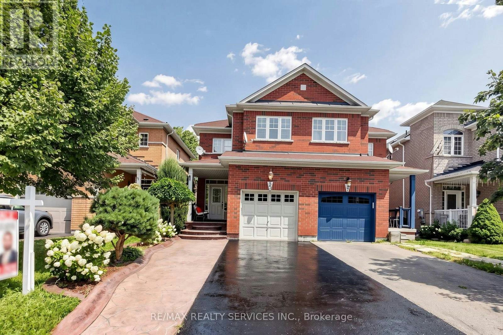 50 Rocky Point Crescent, Brampton, ON, L6V 4R7