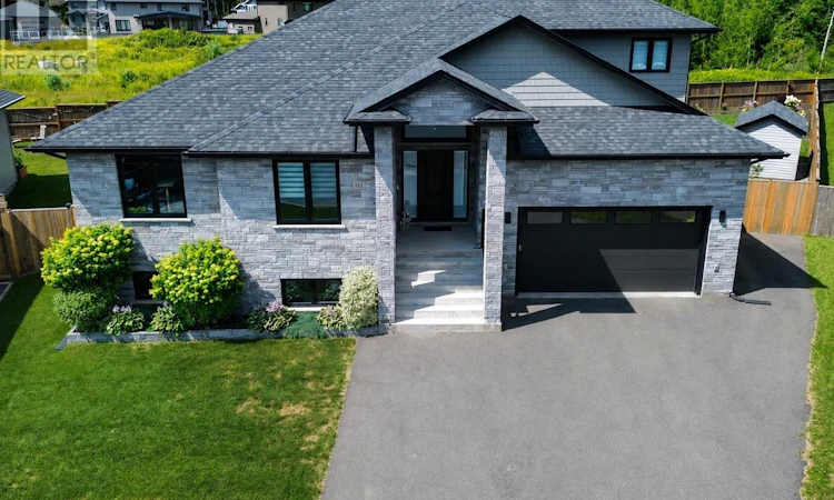 161 Dogwood Crescent
