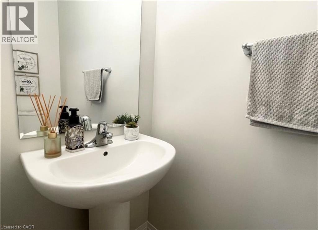 17 Visionary Avenue, Kitchener, ON, N2R 0K1 - 9