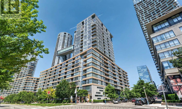 551-10 Capreol Court