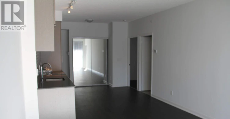 304-435 Richmond Street, Toronto, ON, M5V 0N3 - 3