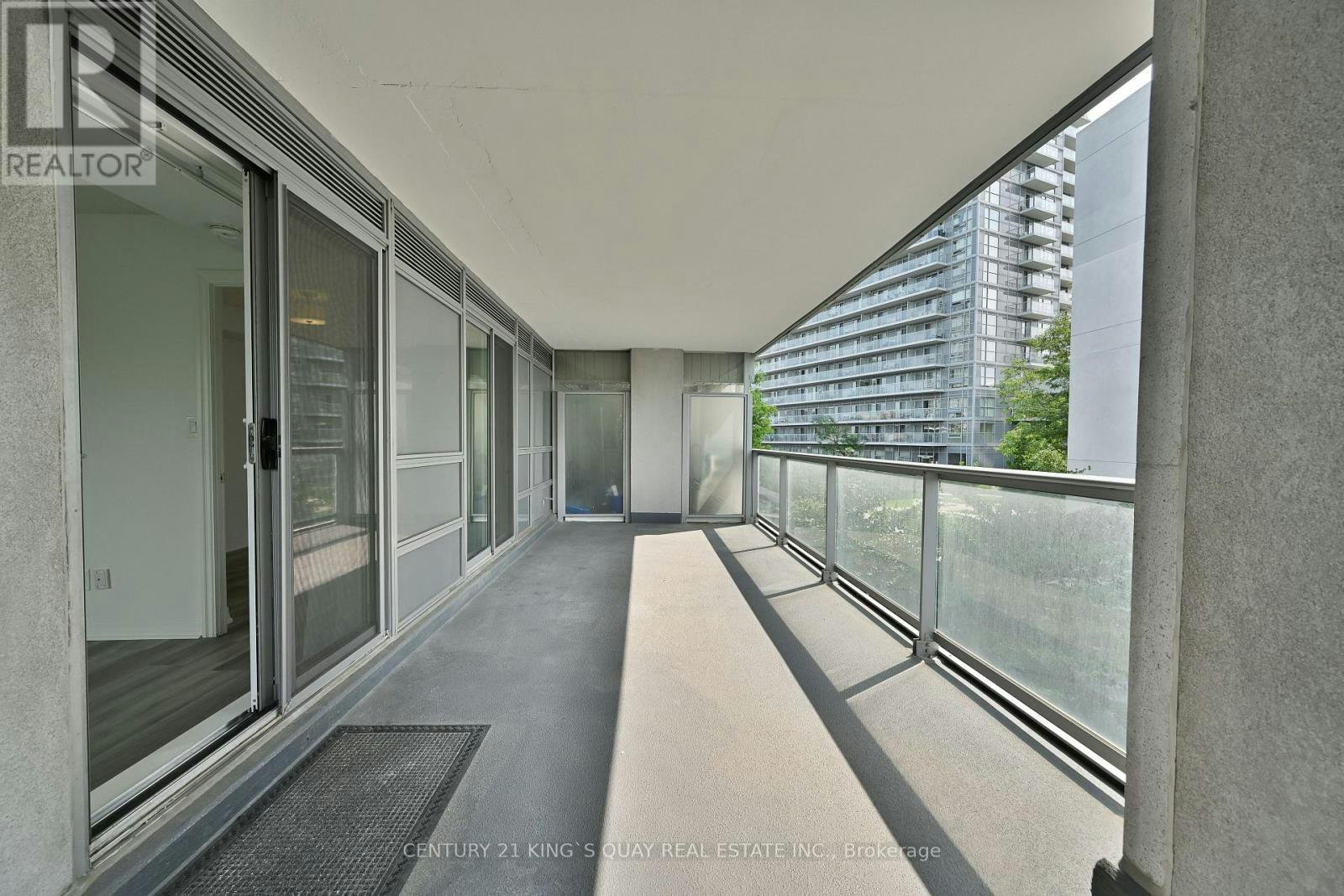 218-2035 Sheppard Avenue E, Toronto, ON, M2J 0A8 - 11