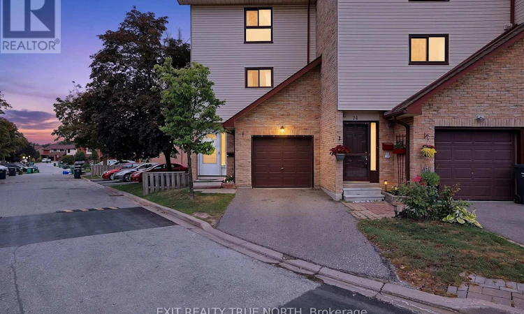 73 Collins Crescent