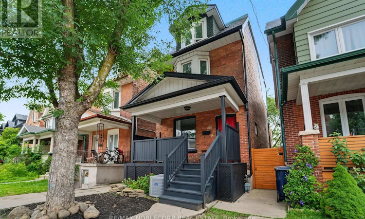 1035 Dovercourt Road