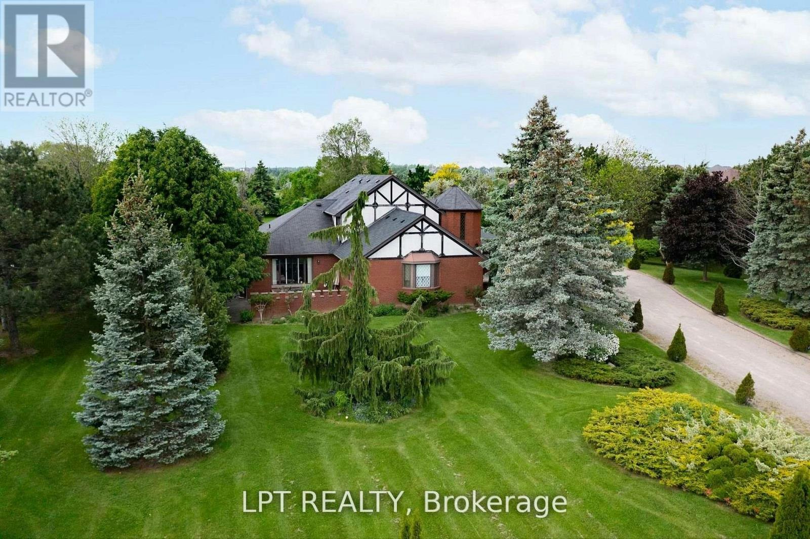 6 Fenton Way, Brampton, ON, L6P 0P5