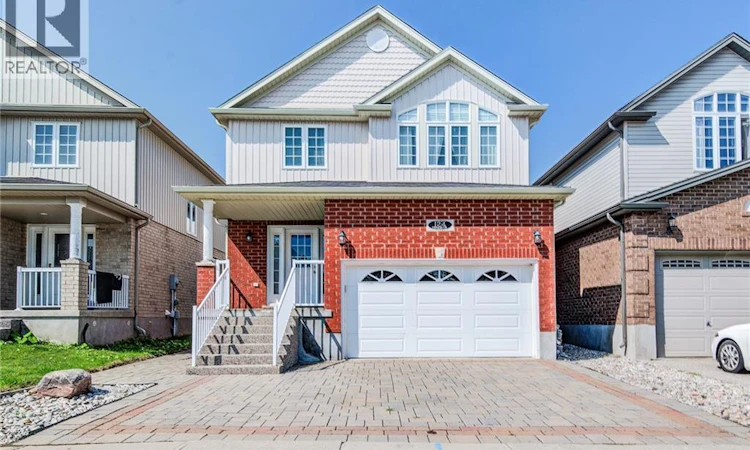 124 Udvari Crescent