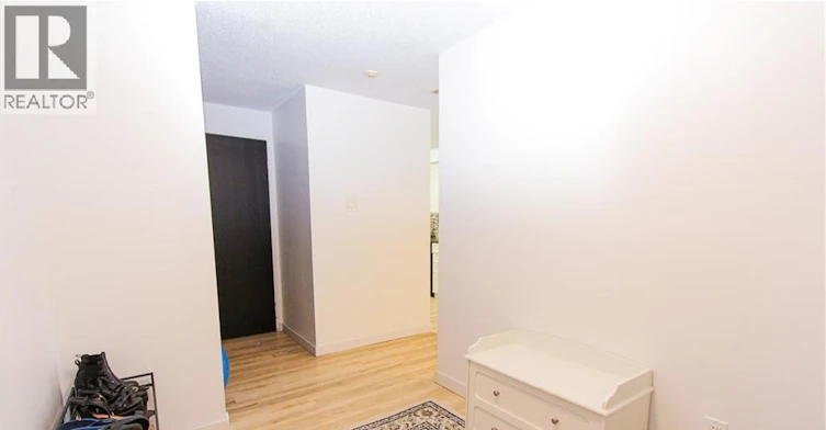 1014-55 Green Valley Drive, Kitchener, ON, N2P 1Z6 - 3
