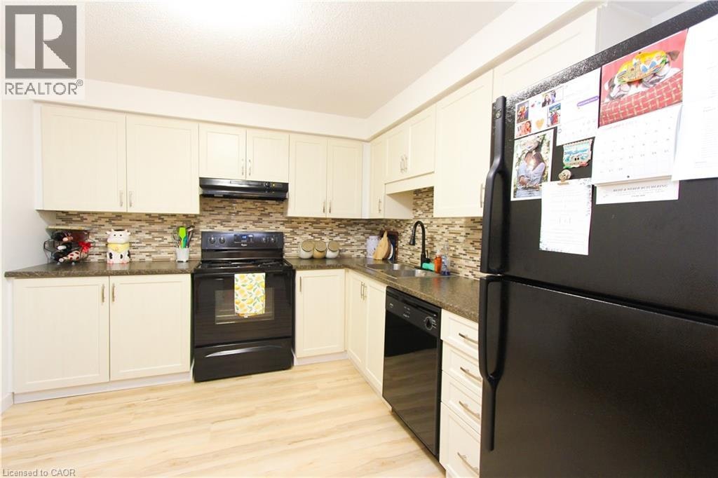 1014-55 Green Valley Drive, Kitchener, ON, N2P 1Z6 - 10