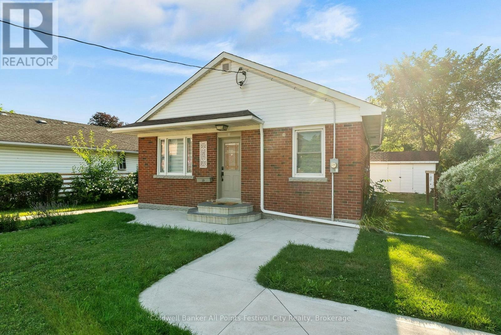 13 Waterloo Street N, Goderich, ON, N7A 2W1