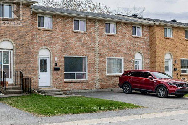 53-44 Rosemund Crescent, Kingston, ON, K7M 6Z4