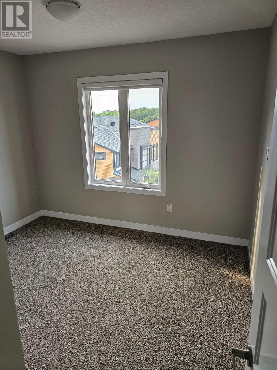 929 Sarnia Road, London, ON, N6H 0J7 - 4