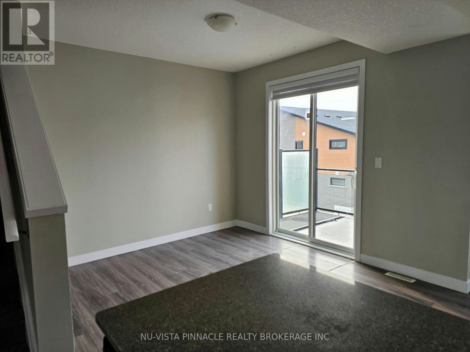 929 Sarnia Road, London, ON, N6H 0J7 - 9
