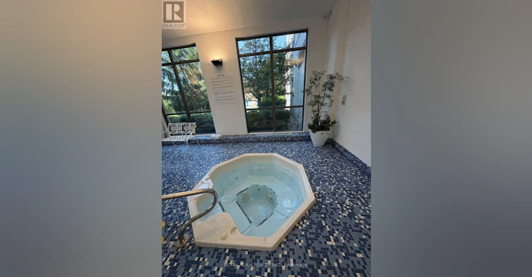 1110-100 Promenade Circle, Vaughan, ON, L4J 7W7 - 24