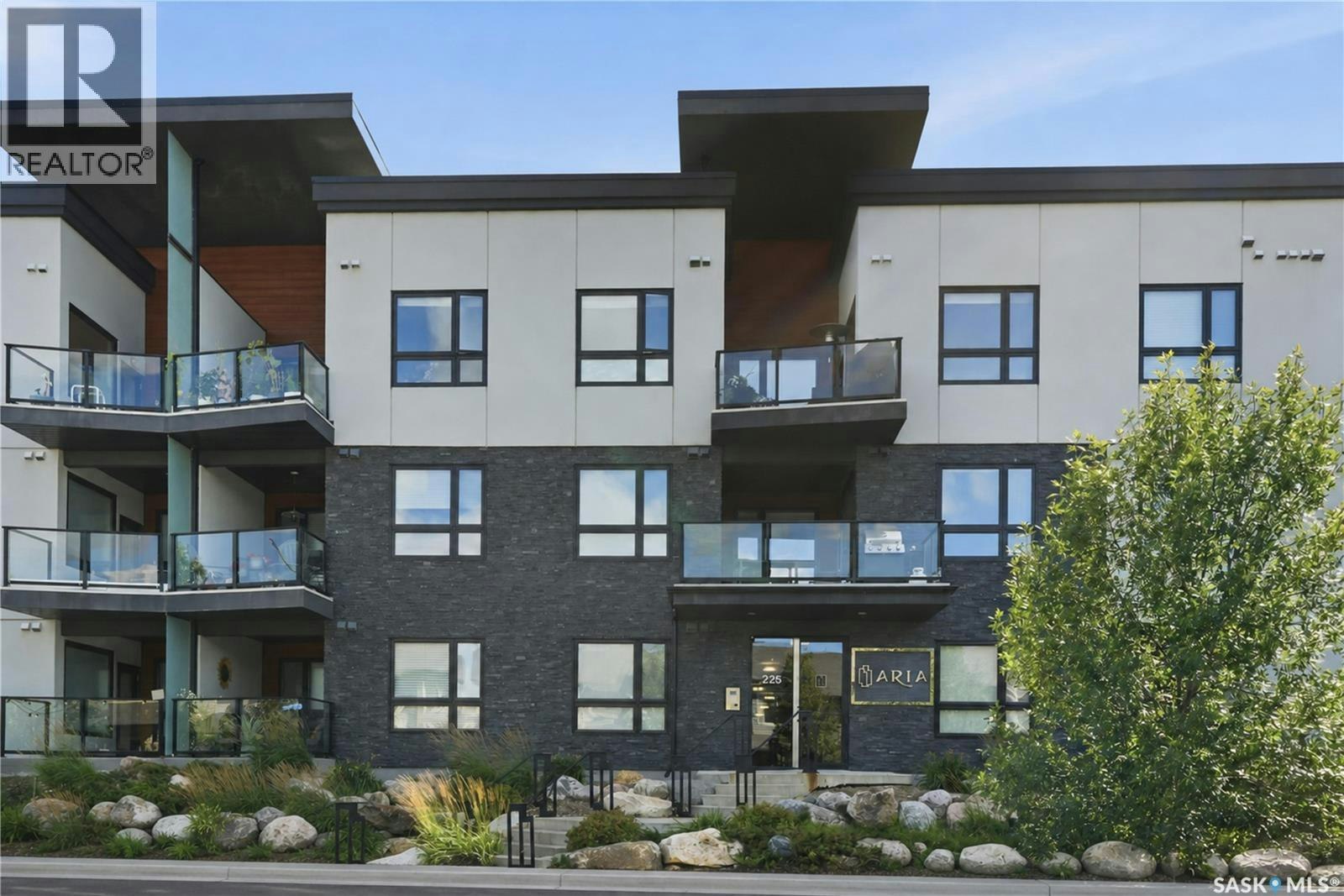 206-225 Maningas Bend, Saskatoon, SK, S7W 0P9