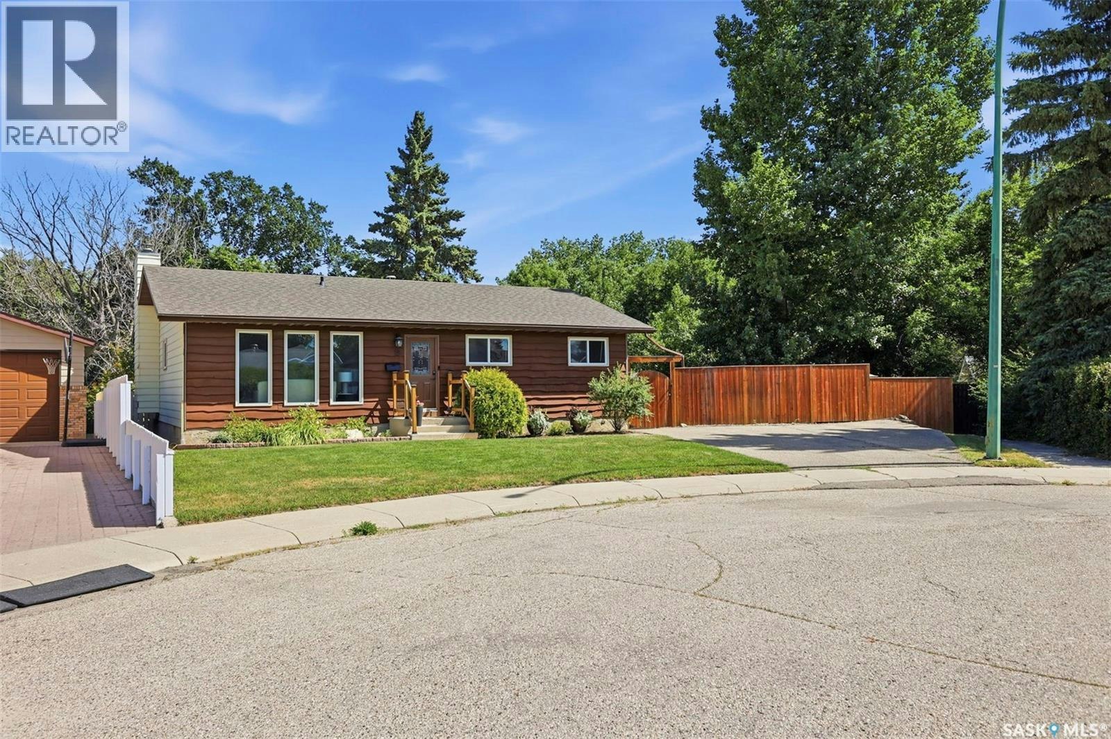 19 Nash Place, Saskatoon, SK, S7M 4H9