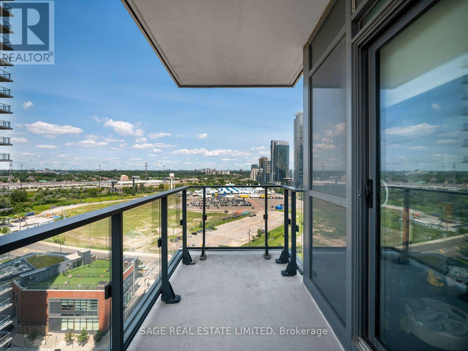 1704-2220 Lake Shore Boulevard W, Toronto, ON, M8V 0C1 - 38