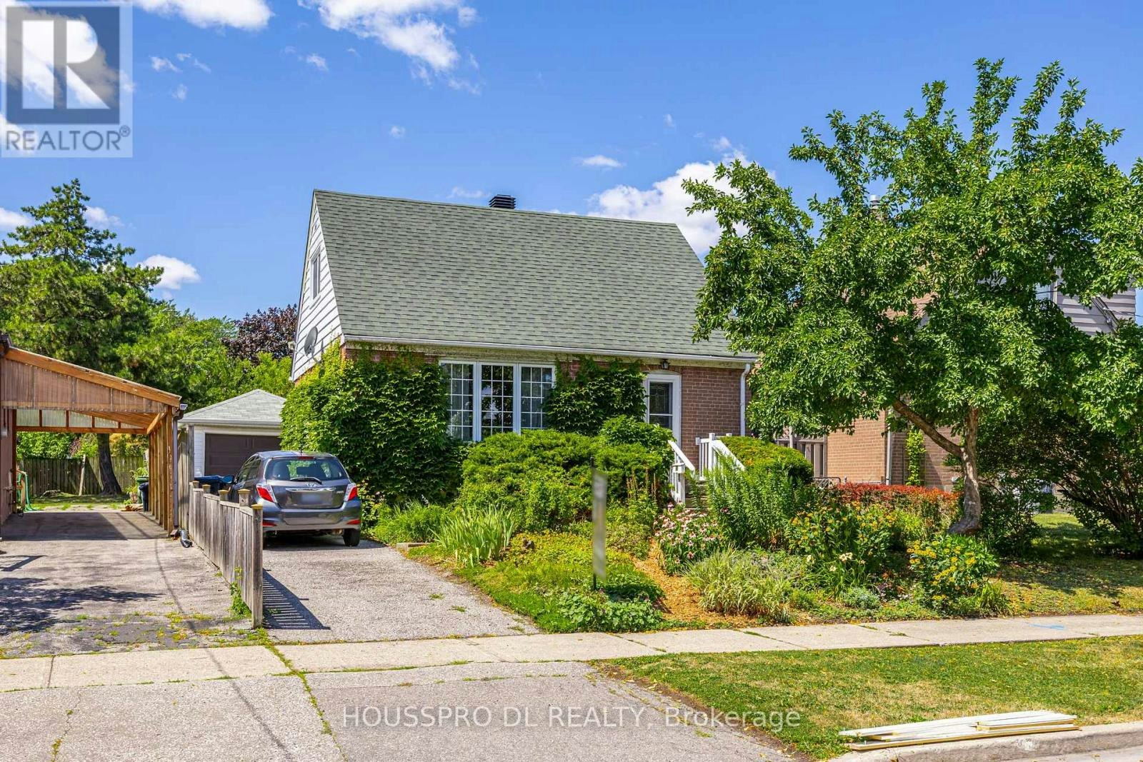 42 Chalfont Road, Toronto, ON, M9W 3S5