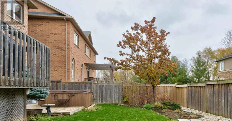 170 Tawny Crescent, Oakville, ON, L6L 6T4 - 2