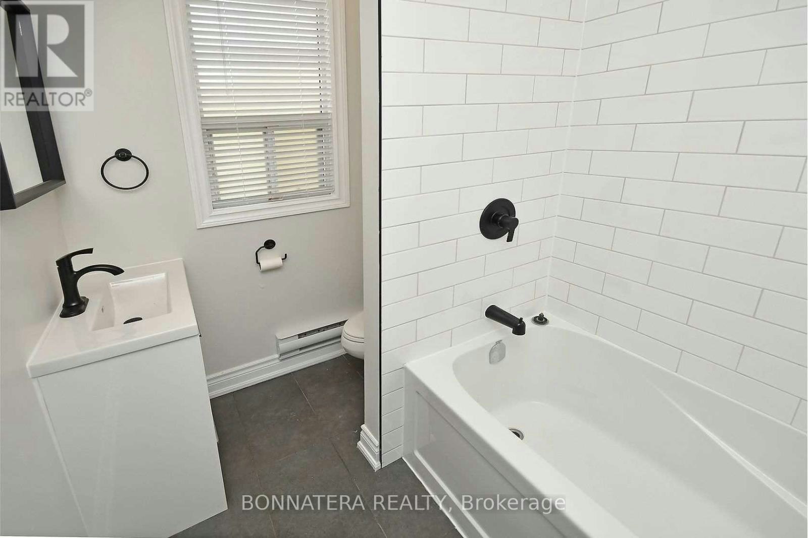 47 Emerald Street N, Hamilton, ON, L8L 5K2 - 14