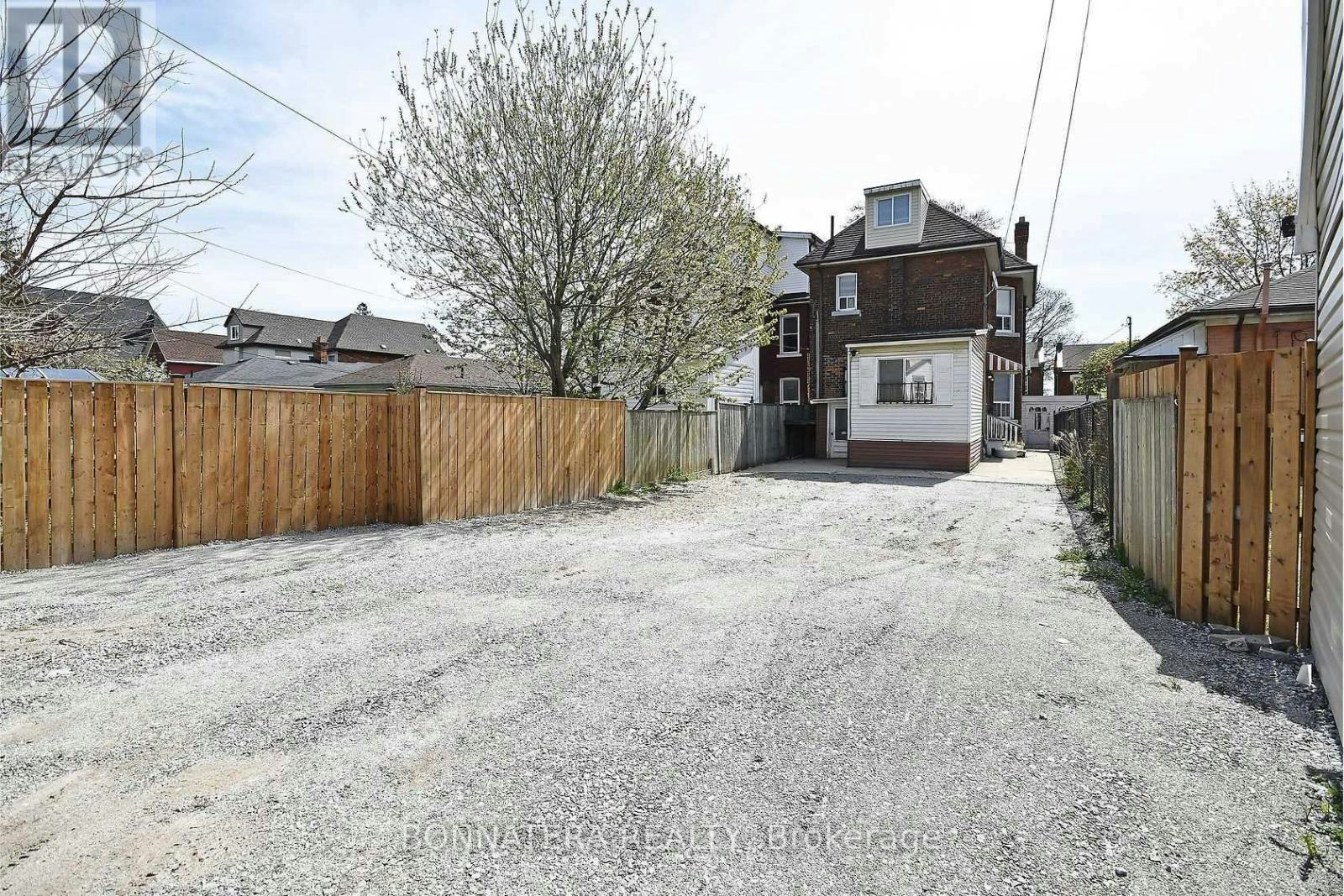 47 Emerald Street N, Hamilton, ON, L8L 5K2 - 21