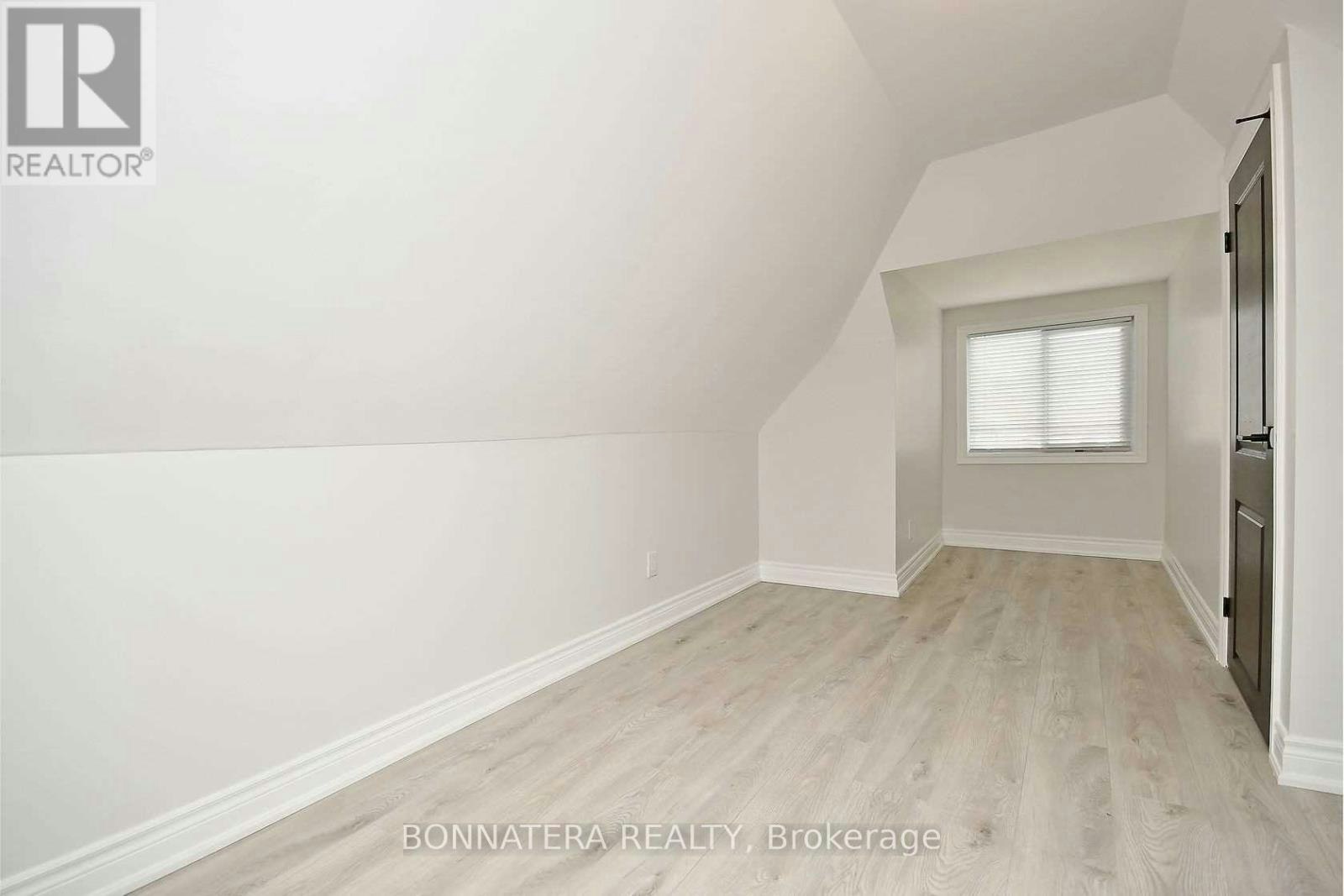 47 Emerald Street N, Hamilton, ON, L8L 5K2 - 16