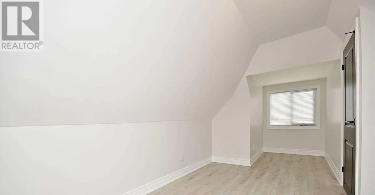 47 Emerald Street N, Hamilton, ON, L8L 5K2 - 16