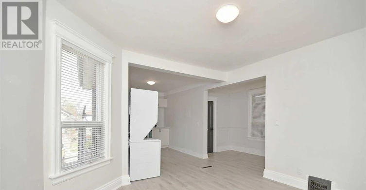 47 Emerald Street N, Hamilton, ON, L8L 5K2 - 11