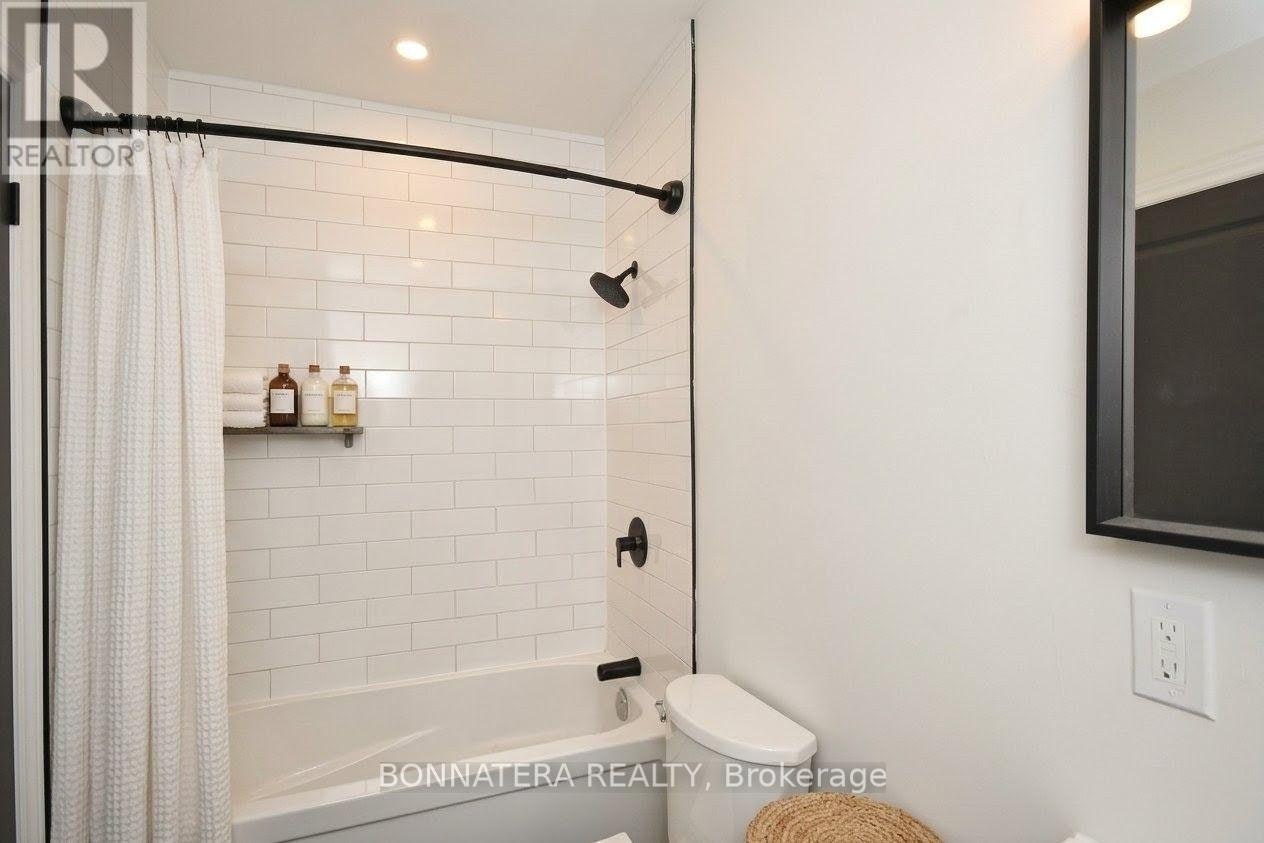 47 Emerald Street N, Hamilton, ON, L8L 5K2 - 7