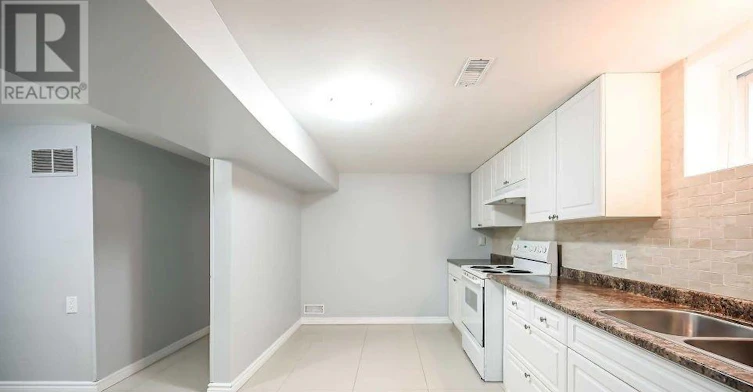 BSMT-40 Honeywell Drive, Hamilton, ON, L8E 1L9 - 2
